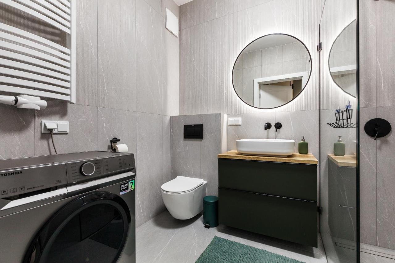 Apartament Uroczy ,,bursztynowy ,, Blisko Plazy , Parking W Cenie
